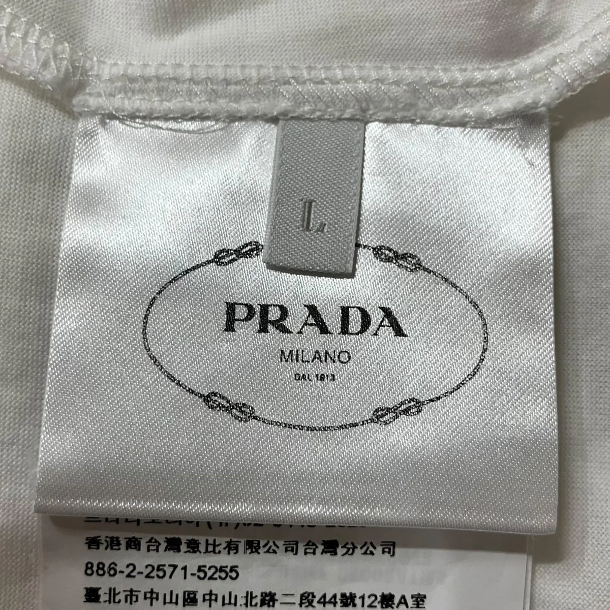 バックトライアングルプレートTシャツ - Image 6