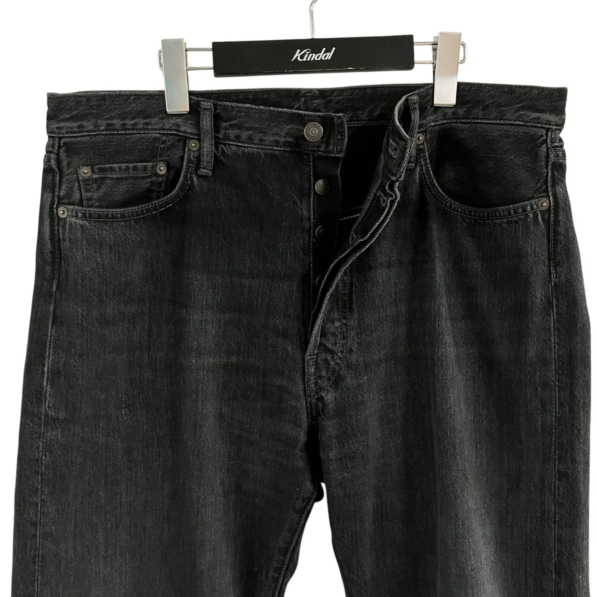 ウォッシュド加工デニムパンツ - Image 3