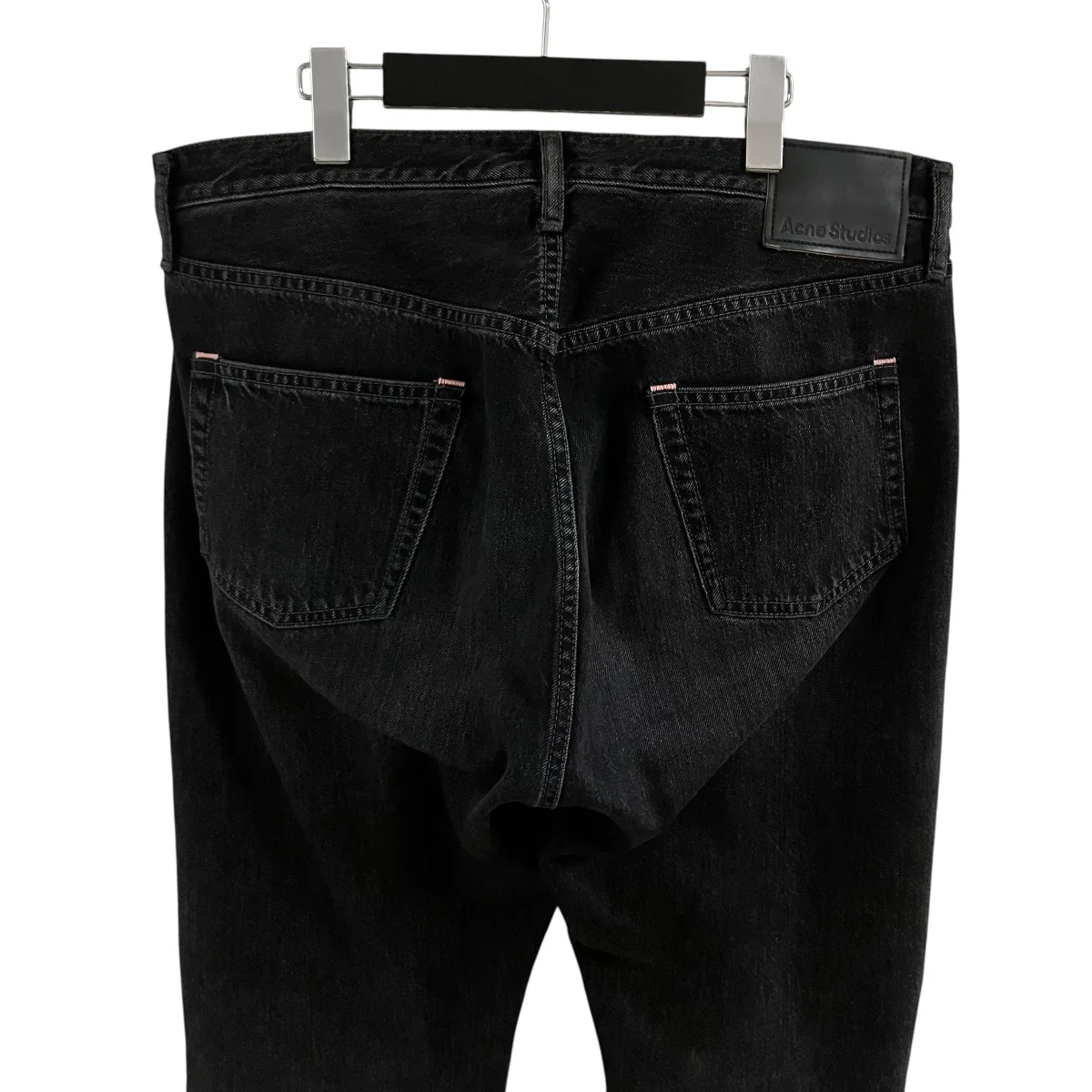 ウォッシュド加工デニムパンツ - Image 5