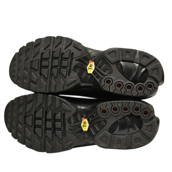 W AIR MAX PLUS TIEMPO　スニーカー　エアマックスプラス　HF0074-001 - Image 4