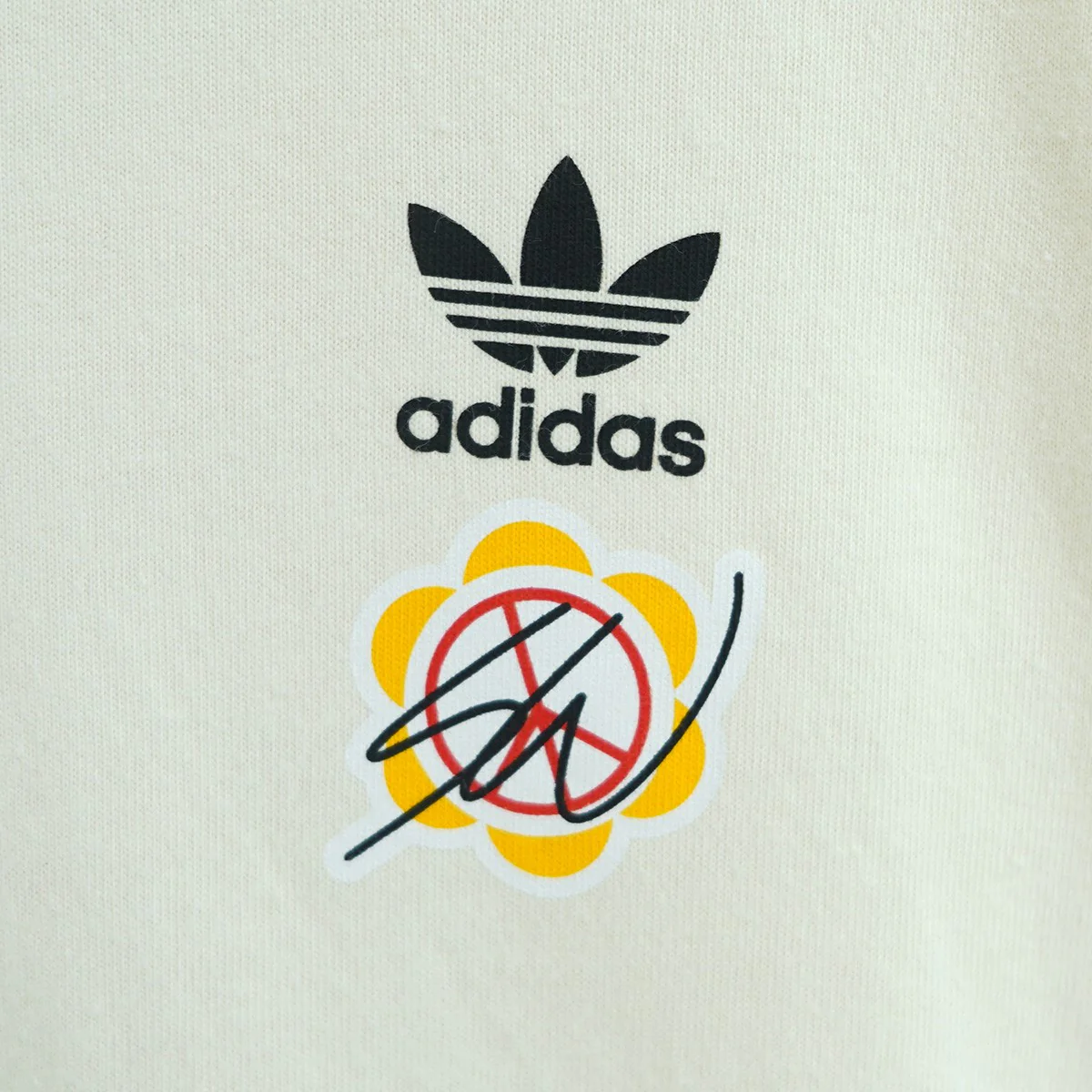 22AW adidas x Sean Wotherspoon x HOTWHEELS  SW x HW TEEコラボ ロゴ Tシャツ - Image 3