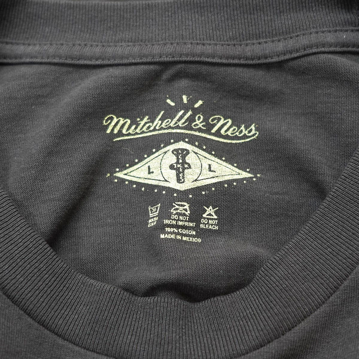 24SS Travis Scott x Mitchell & Ness Michigan State Spartans Seal T-Shirtミシガンステート スパルタンズ シール ロゴ Tシャツ - Image 6