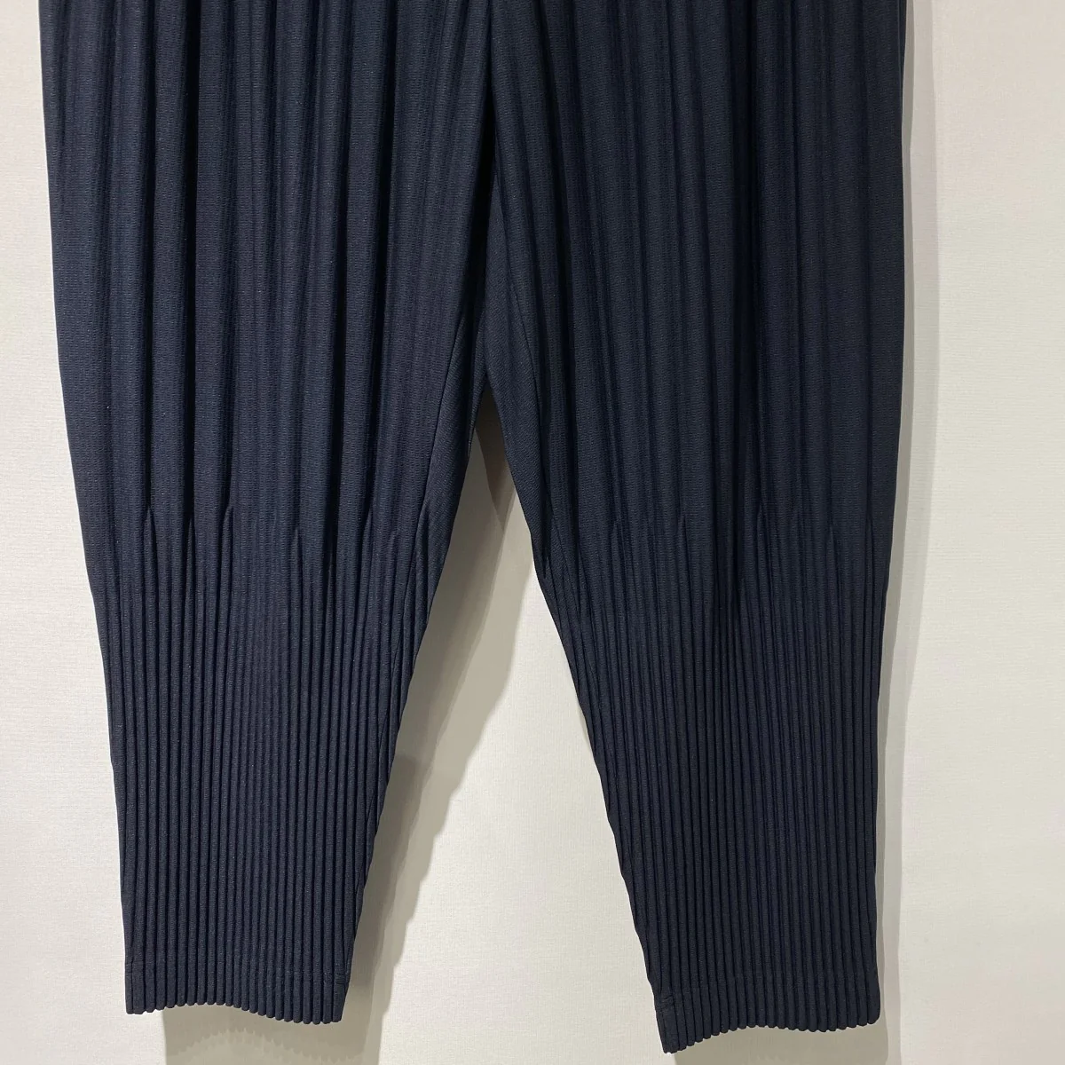 BASICライン／シーズンレスPLEATS／TAPEREDプリーツテーパードイージーパンツ - Image 5