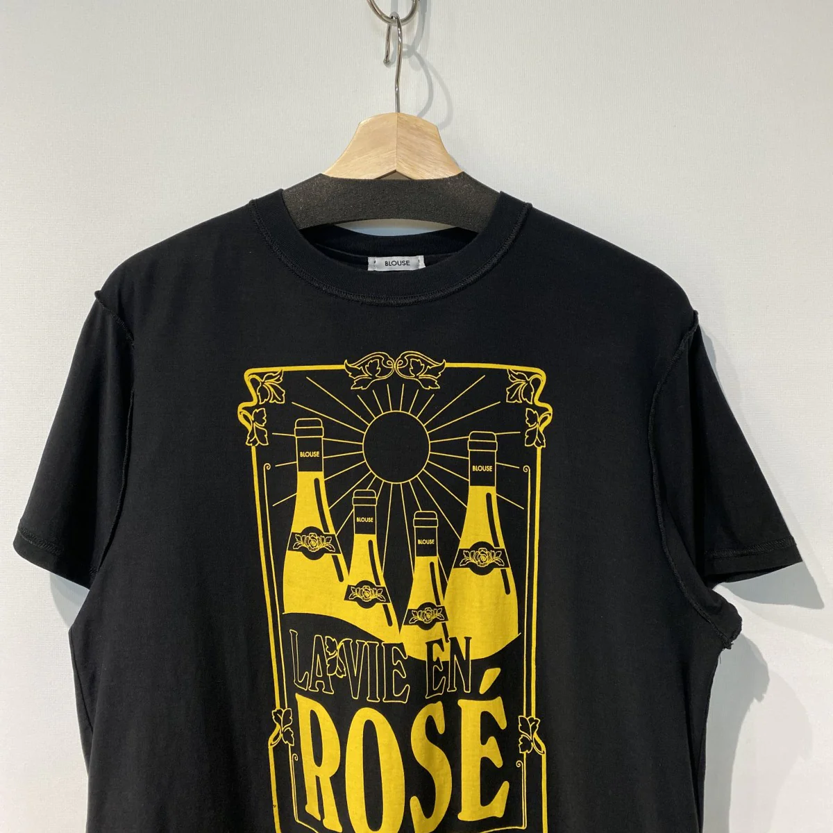 Insideout La Vie En Rose T-Shirtインサイドアウトバラ色の人生プリントTシャツ - Image 3