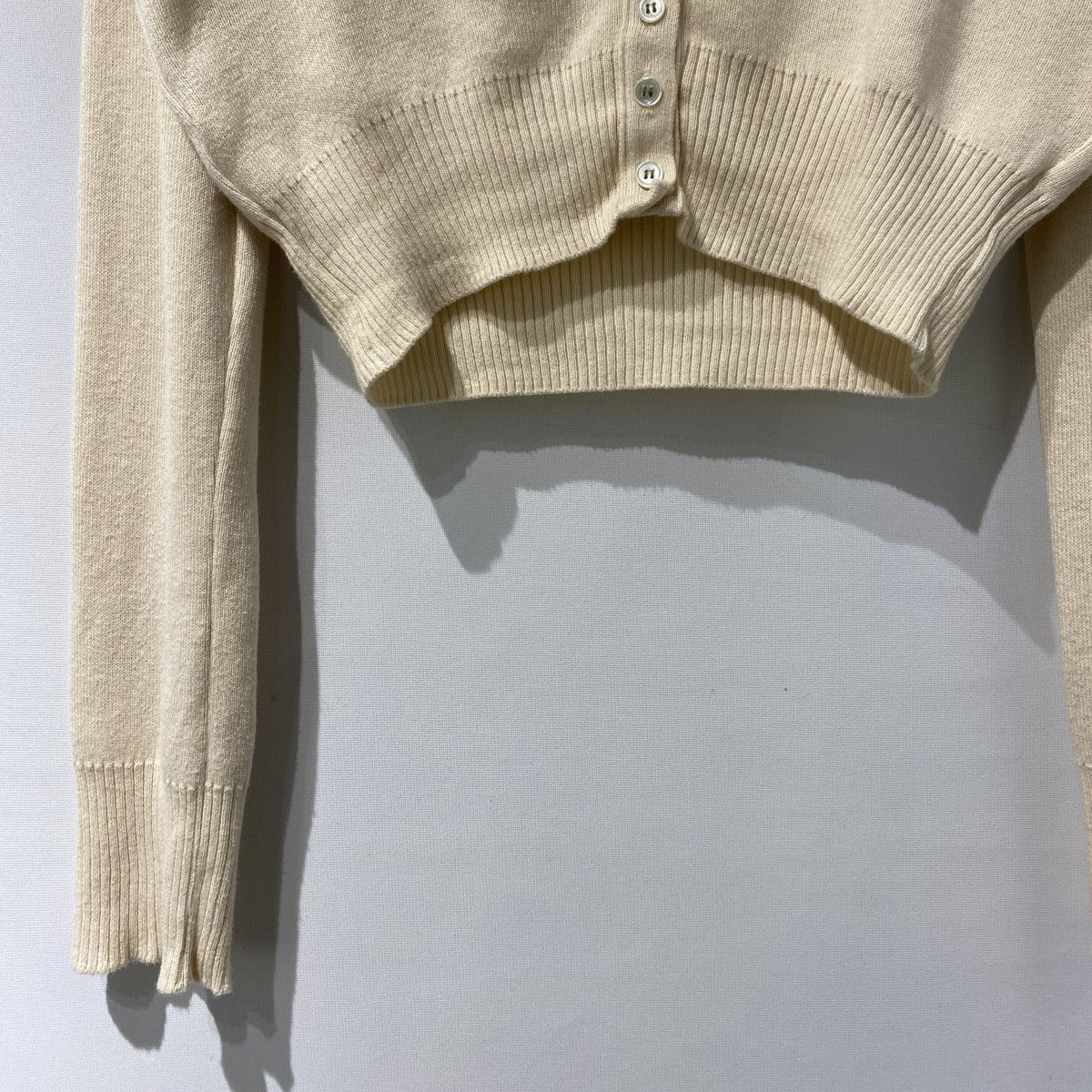 25AWコットンカシミヤクルーカーデ - Image 4