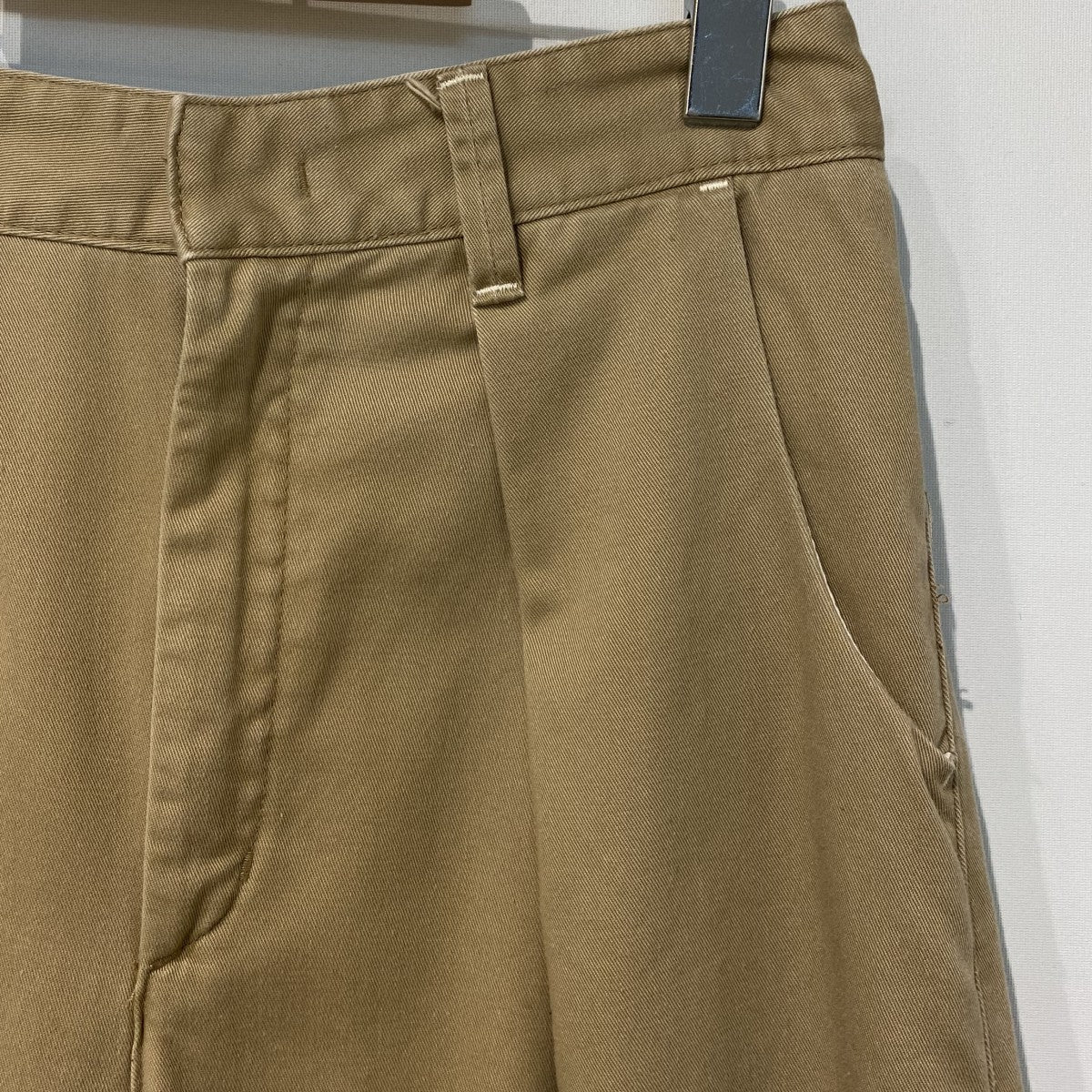 25AWPUBLIC CURVE CHINO ツイル生地ルフタス&液アン加工バギーチノパンツ - Image 4