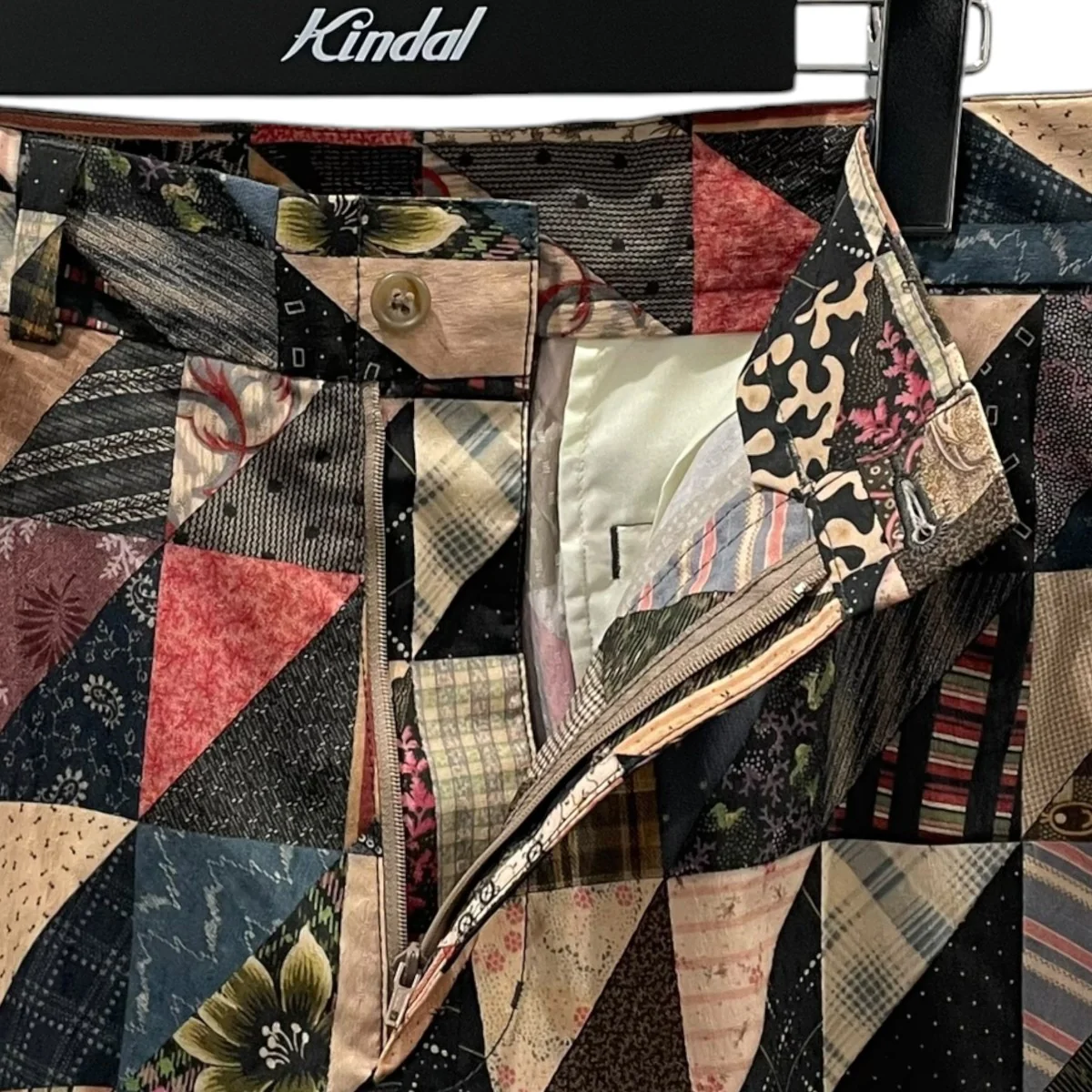 25SS パッチワークプリントハーフパンツ Plain Front Shorts Polyester Dobby Patchwork Print 38-25-0154-874 - Image 3