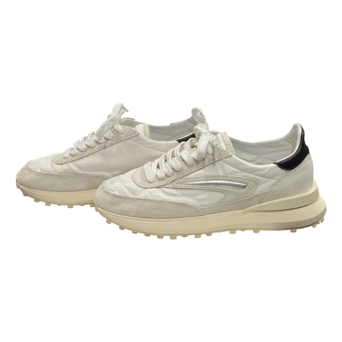 ATHLETA NYLONスニーカー - Image 3