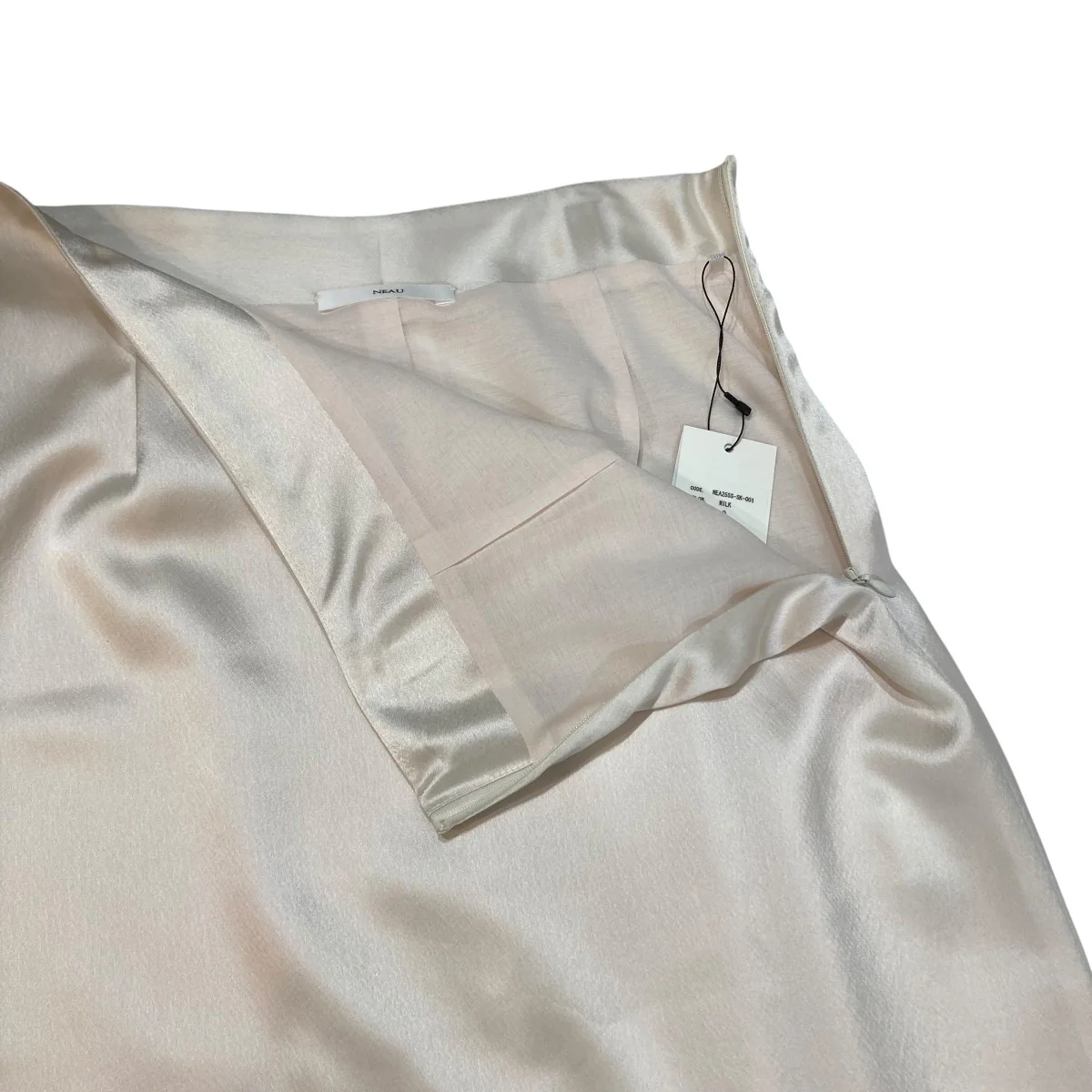 ćµćć³ćć³ć°ć¹ć«ć¼ćNEA25SS-SK-001 - Image 3