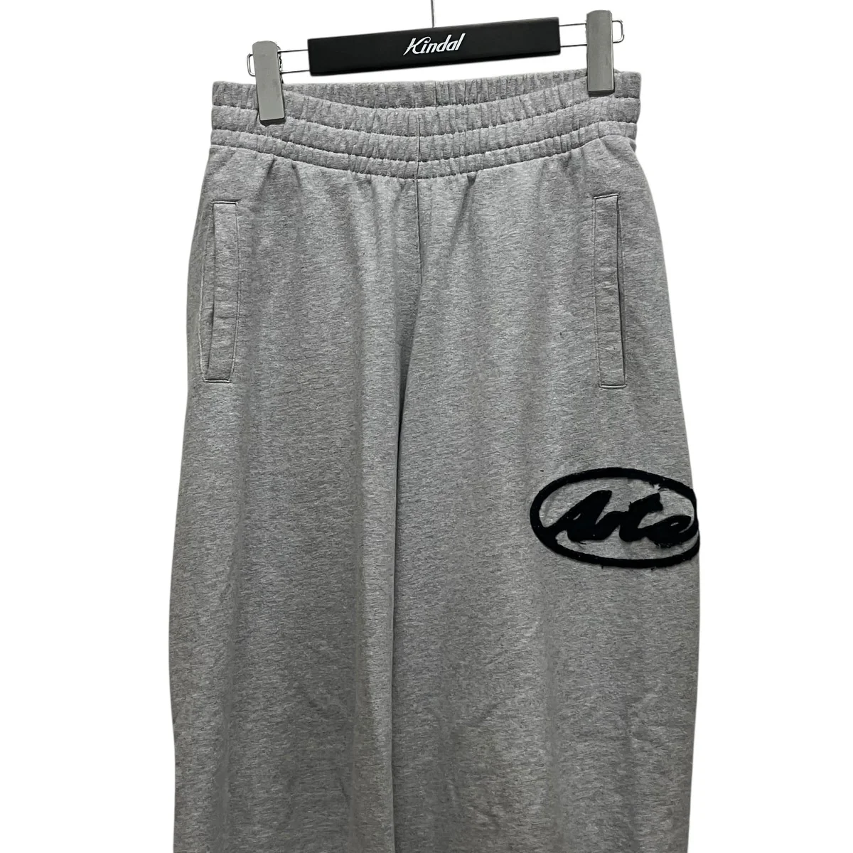 logo-detail elasticated-waistband track pantsロゴパッチスウェットパンツ - Image 3