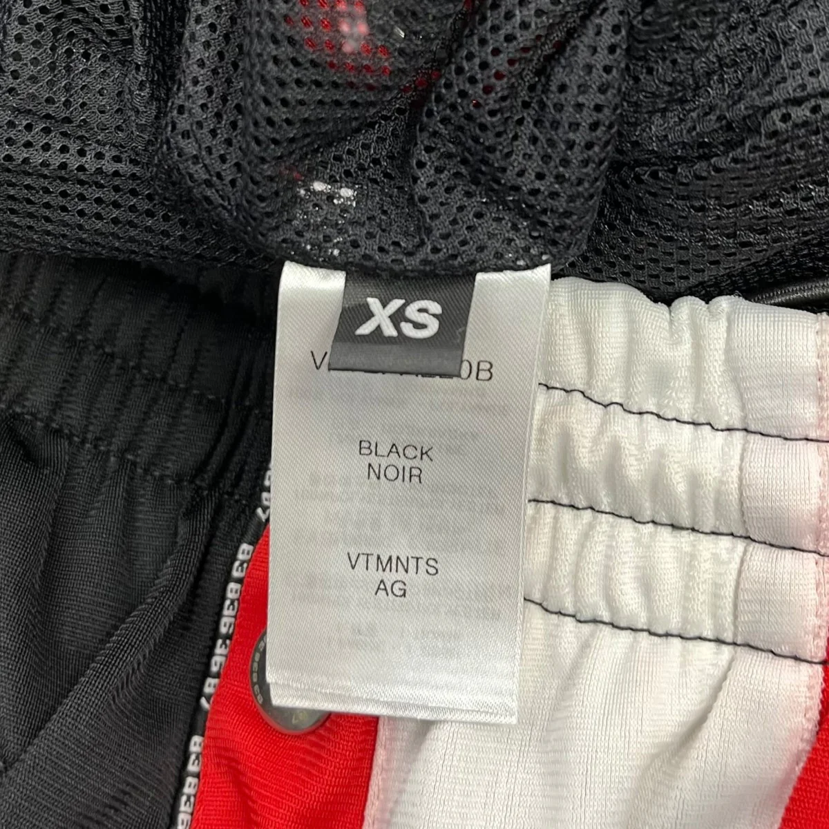 Tailored Tracksuit PantsトラックパンツVL12PA220B - Image 5
