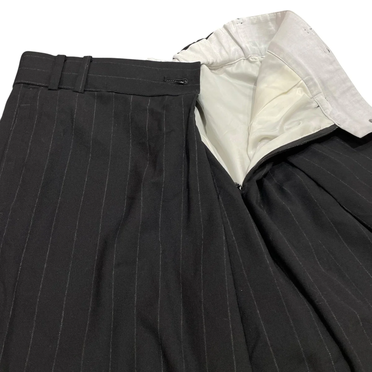 Asymmetric Tucked Flare Trousersスラックス125640012 - Image 3