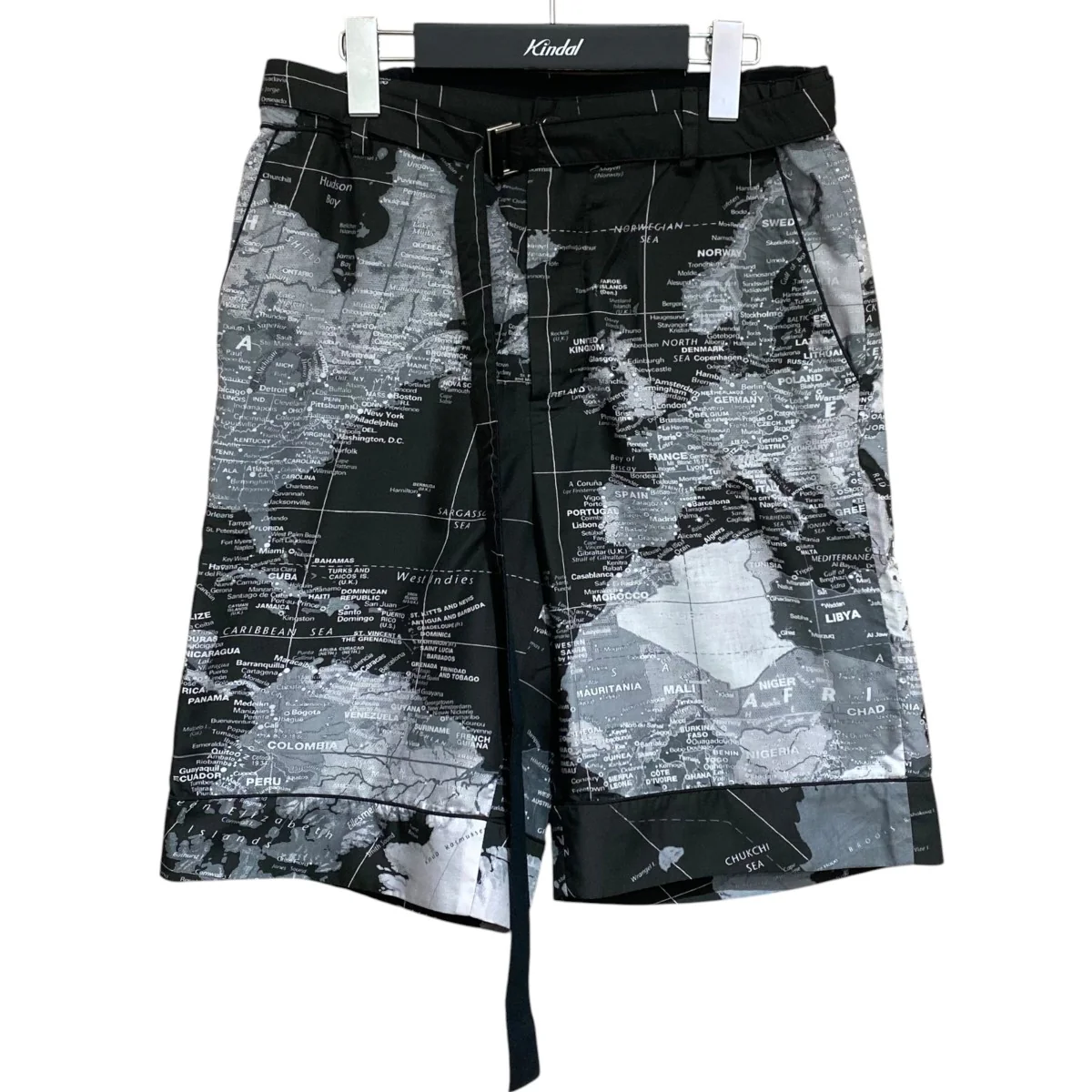 WORLD MAP SHORT PANTS20-02303M