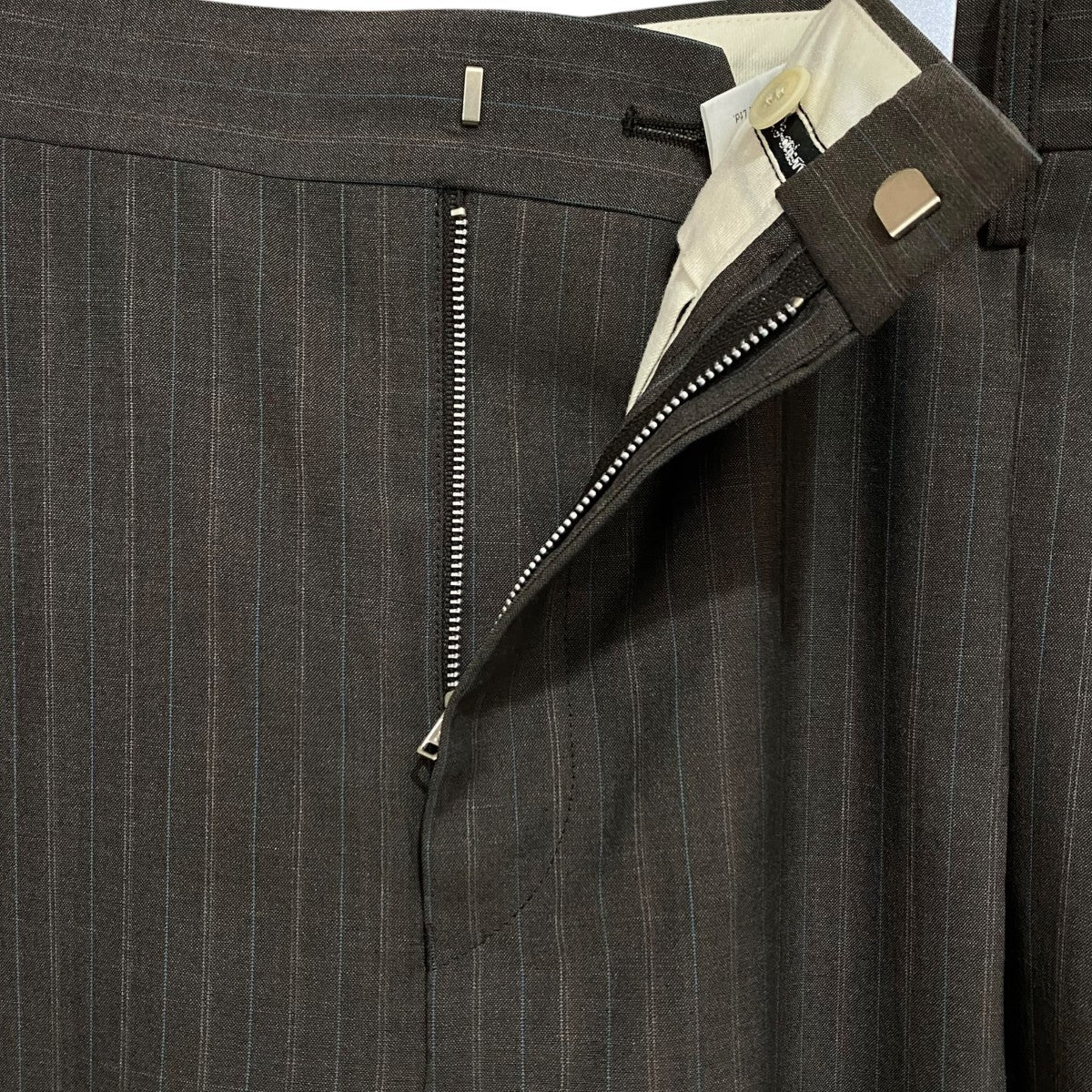 Sheer stripe suiting side tuck widepants1545105013 - Image 3