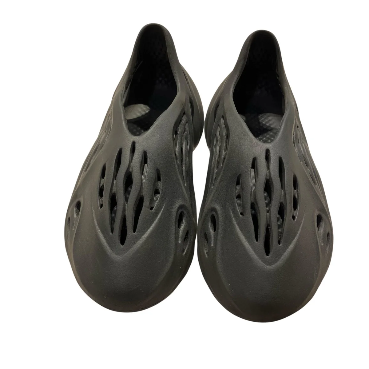 YEEZY Foam Runner Onyxサンダル131552249 - Image 2