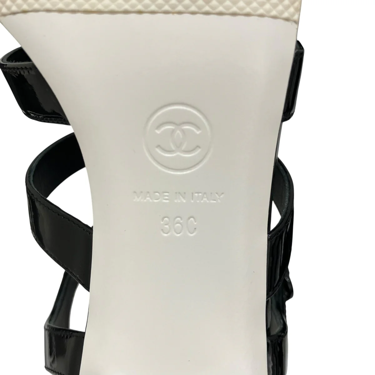 バックロゴヒールサンダルG38685 - Image 9