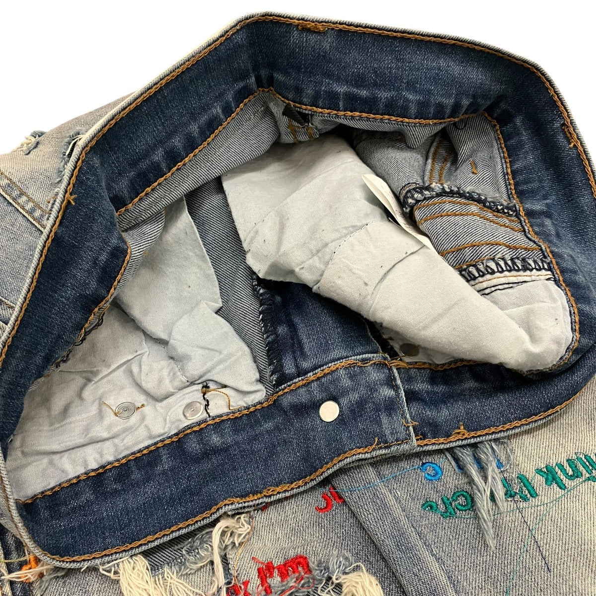 【DO YOU THINK I’M CRAZY RAINBOW EMBROIDERED JEANS】レインボウエンブロイダリースキニーデニムパンツ - Image 6