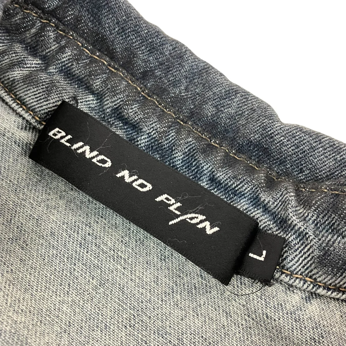Distressed Denim Short Sleeve Shirtデニムシャツ - Image 5