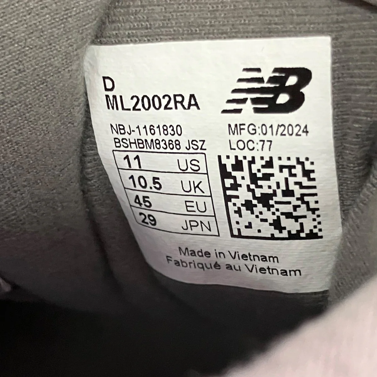 スニーカーML2002RA - Image 7